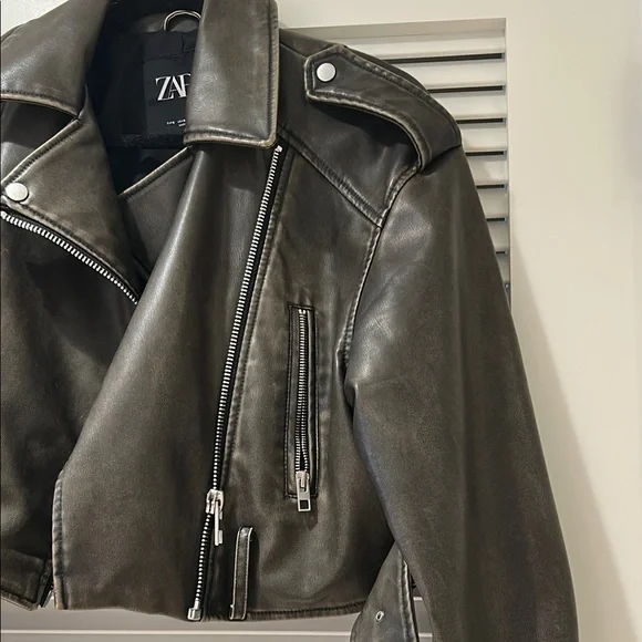 Zara Leather Jacket - Picture 2 of 4